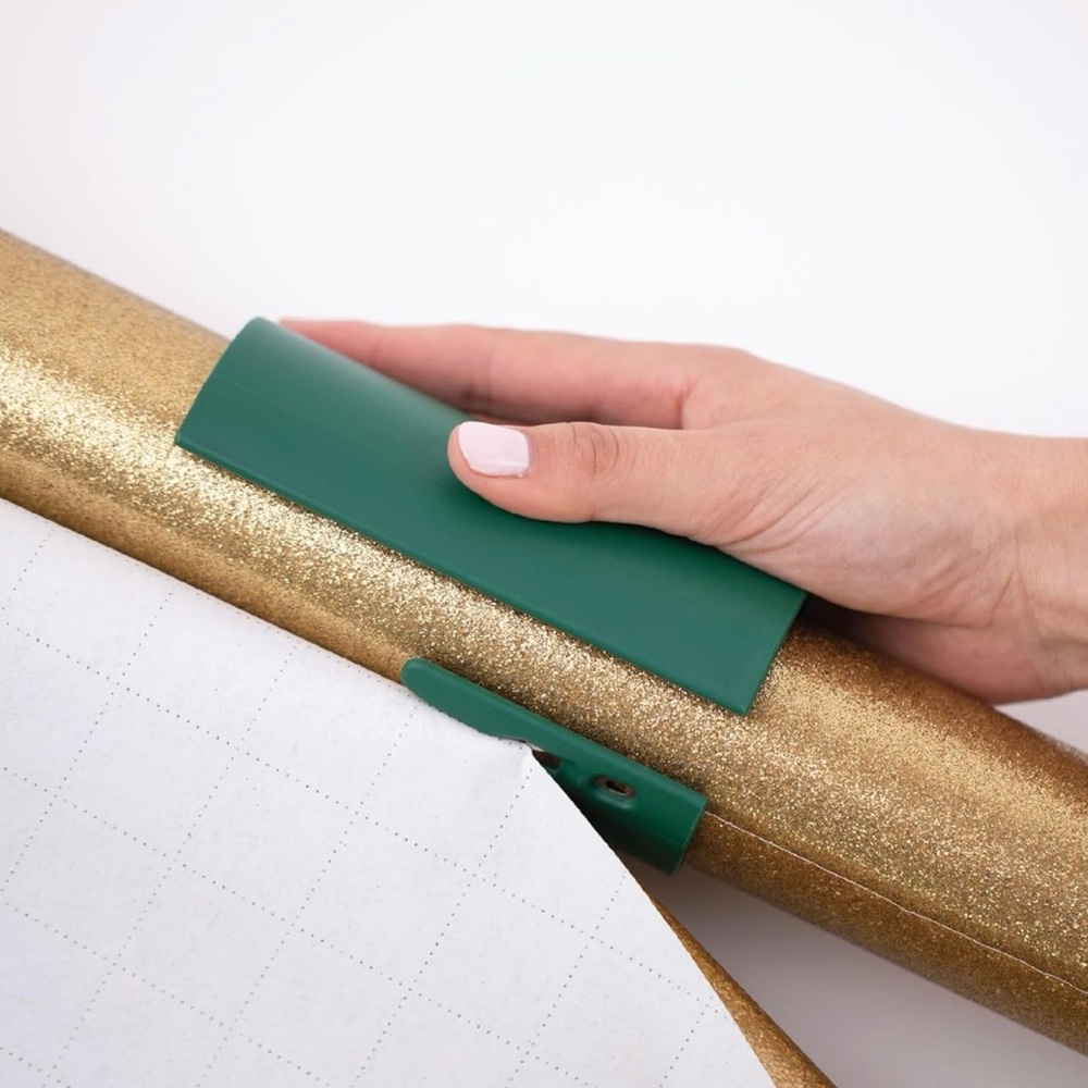 Little ELF Wrapping Paper Cutter - Picture 5 of 7